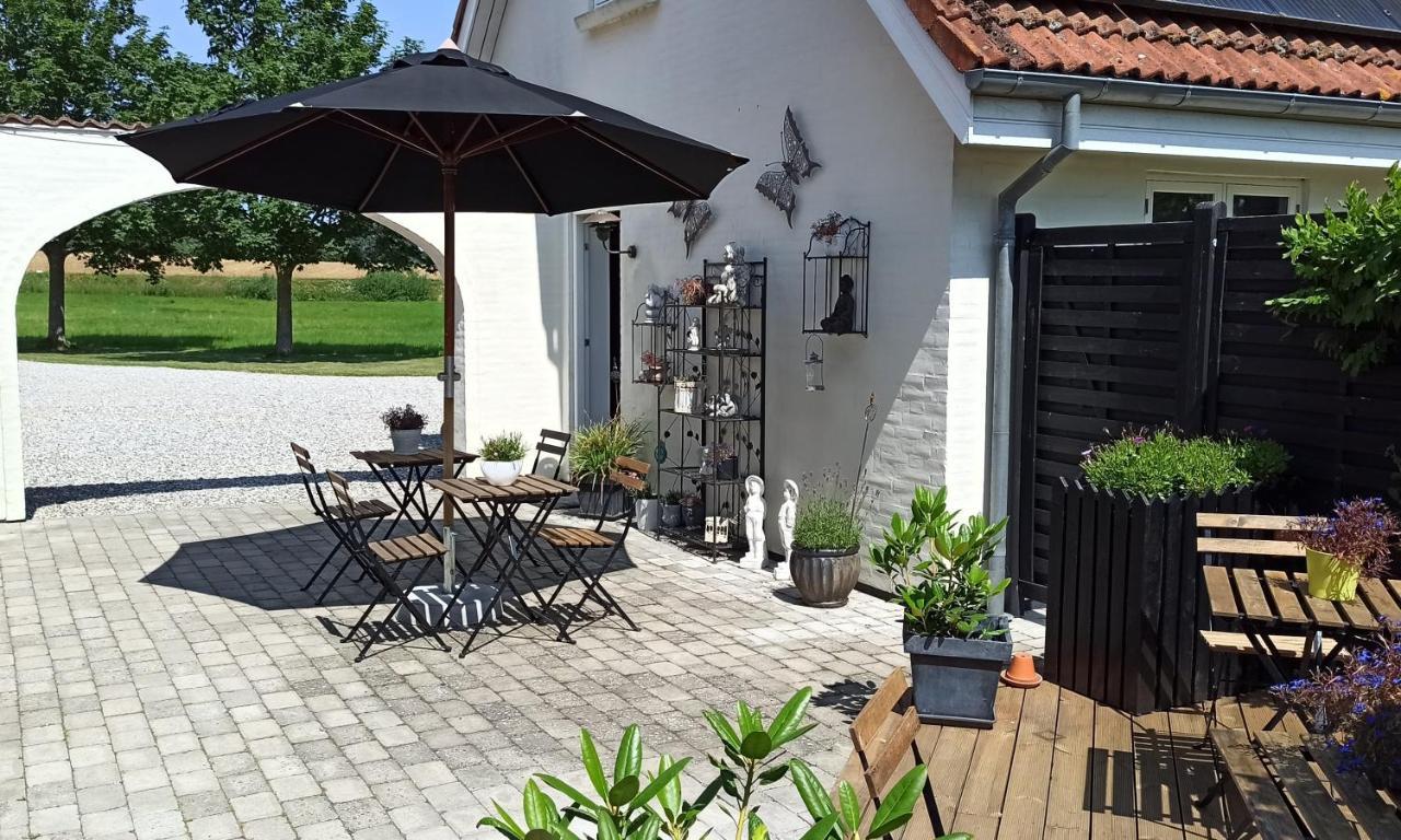 Dragondrum Bed & Kitchen Ullerslev Exterior photo